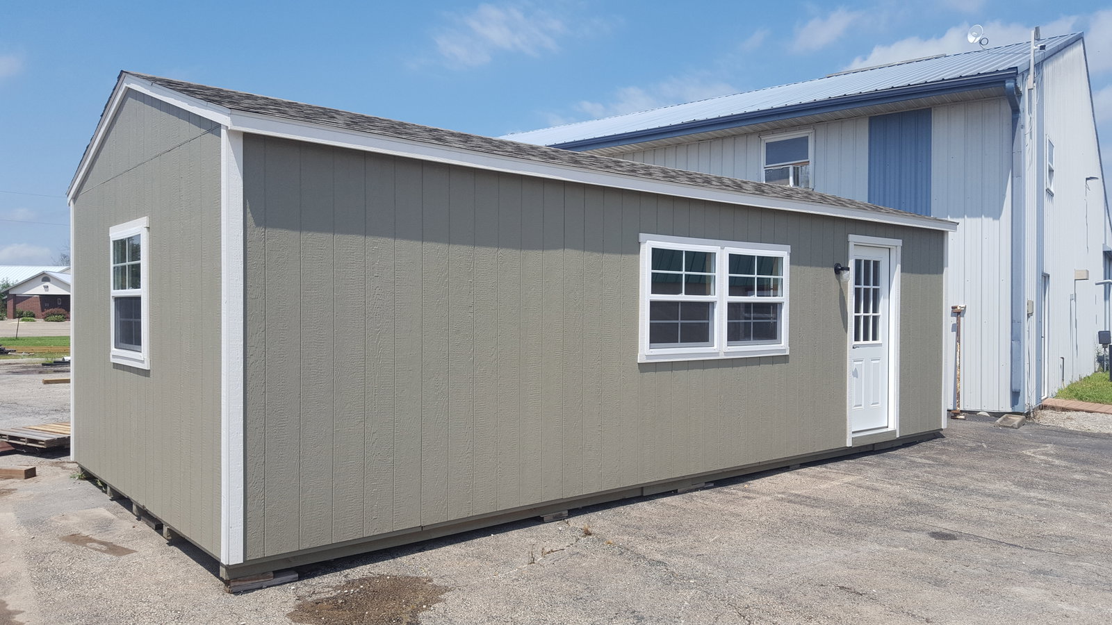 USED: 14x28x8 Workshop - View 2