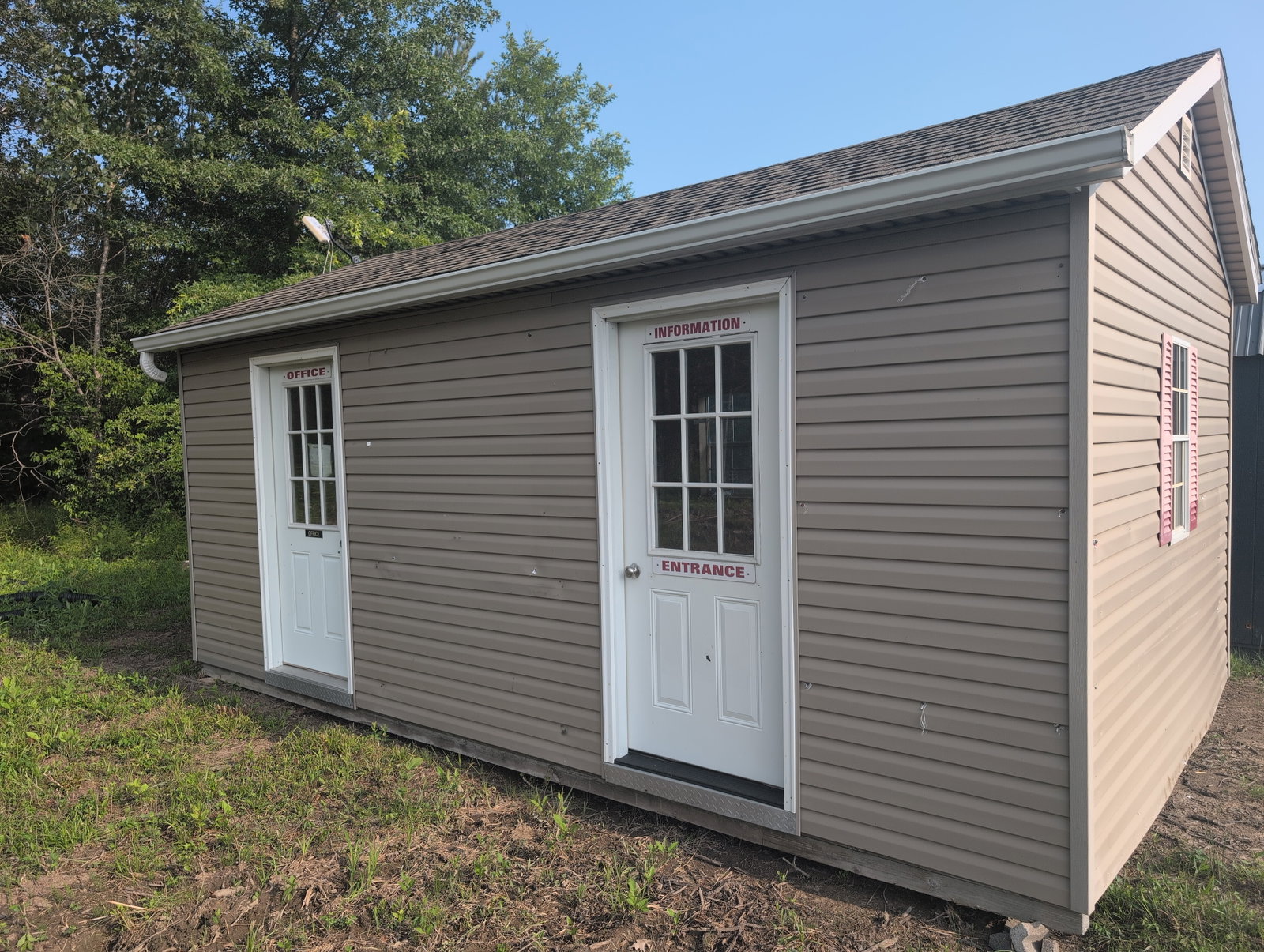 12x20 Vinyl Deluxe Gable Cottage