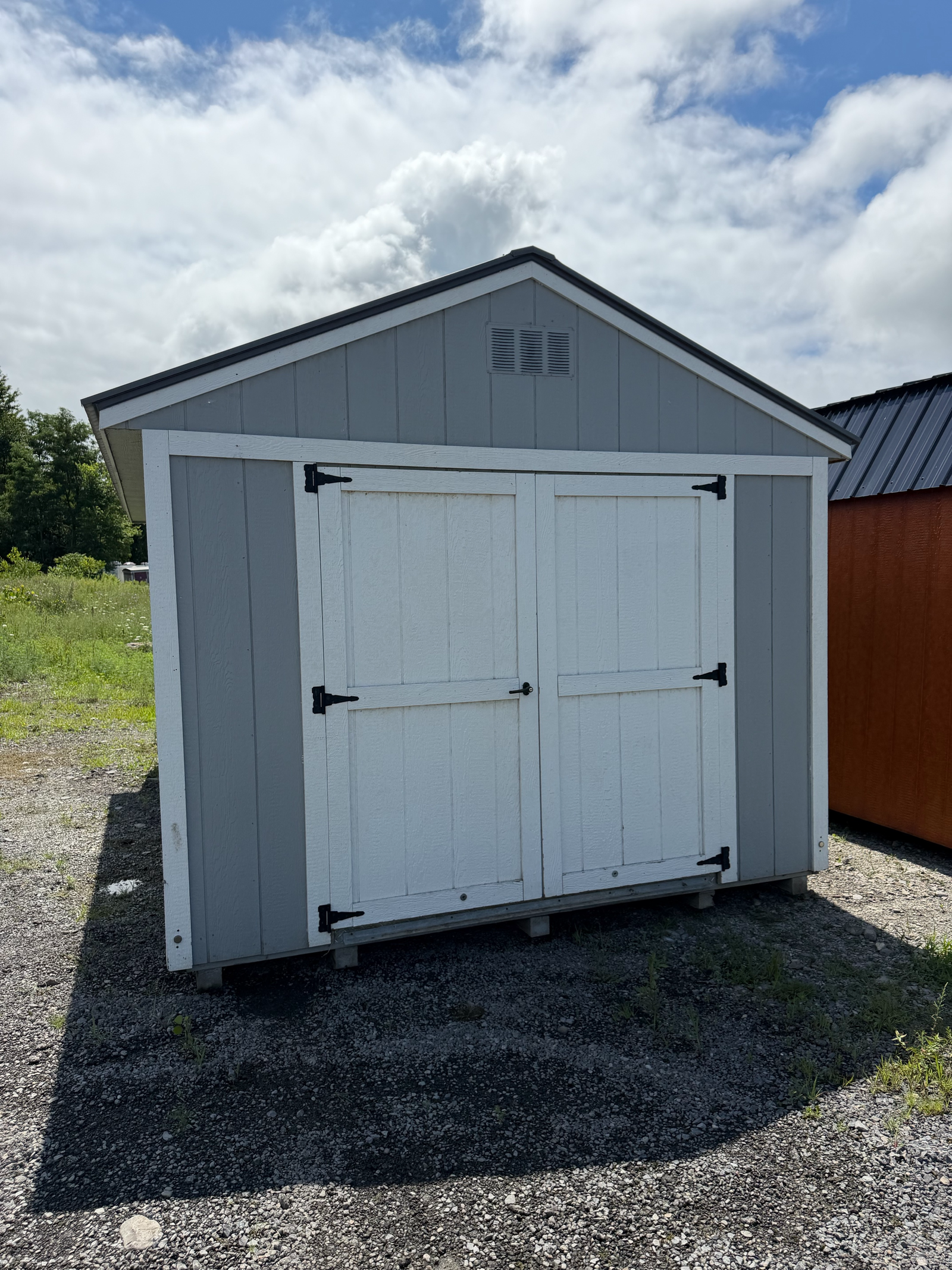 USED: 10x16 Cape Cod Cottage