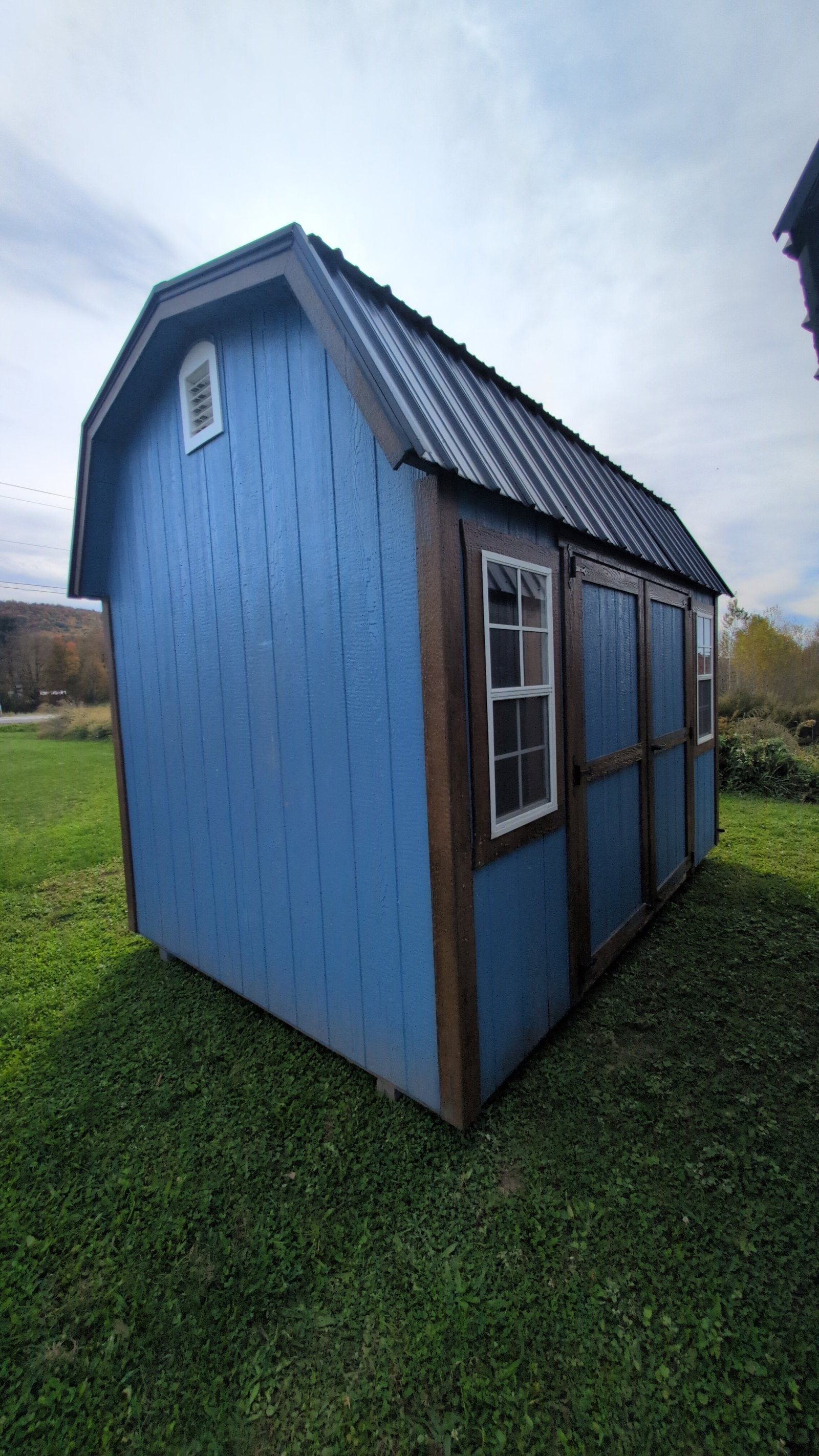 USED: 8x12 Deluxe Gambrel Loft Barn