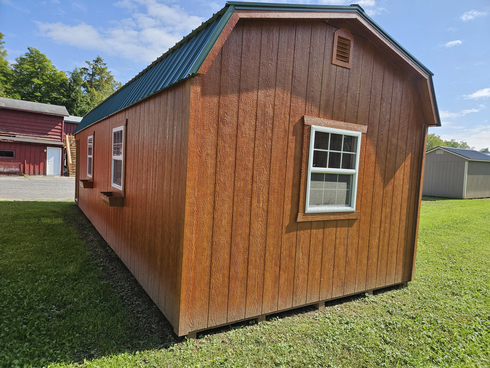 USED: 12x32 New England Dutch Barn - View 11