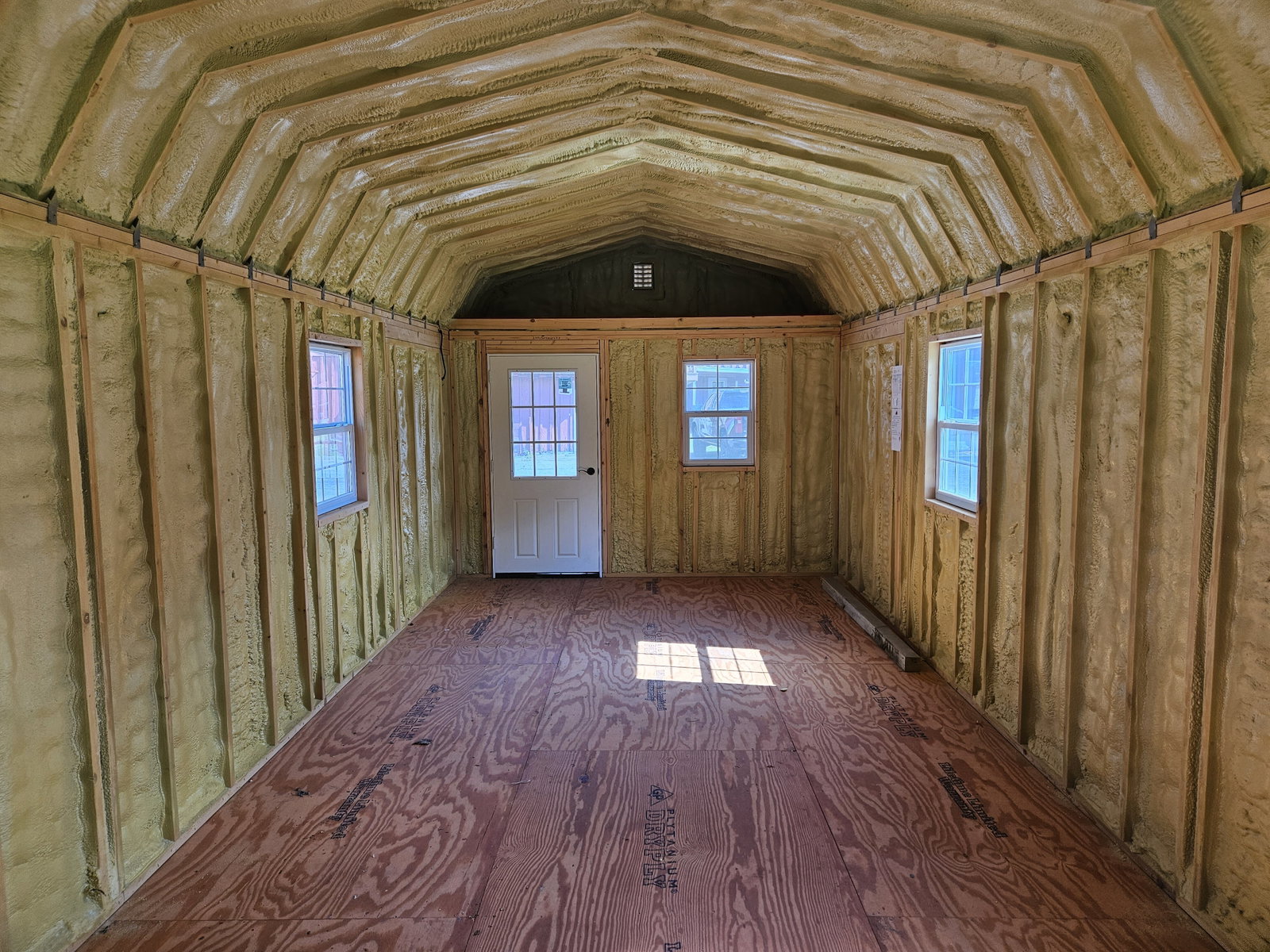 USED: 12x32 New England Dutch Barn - View 9