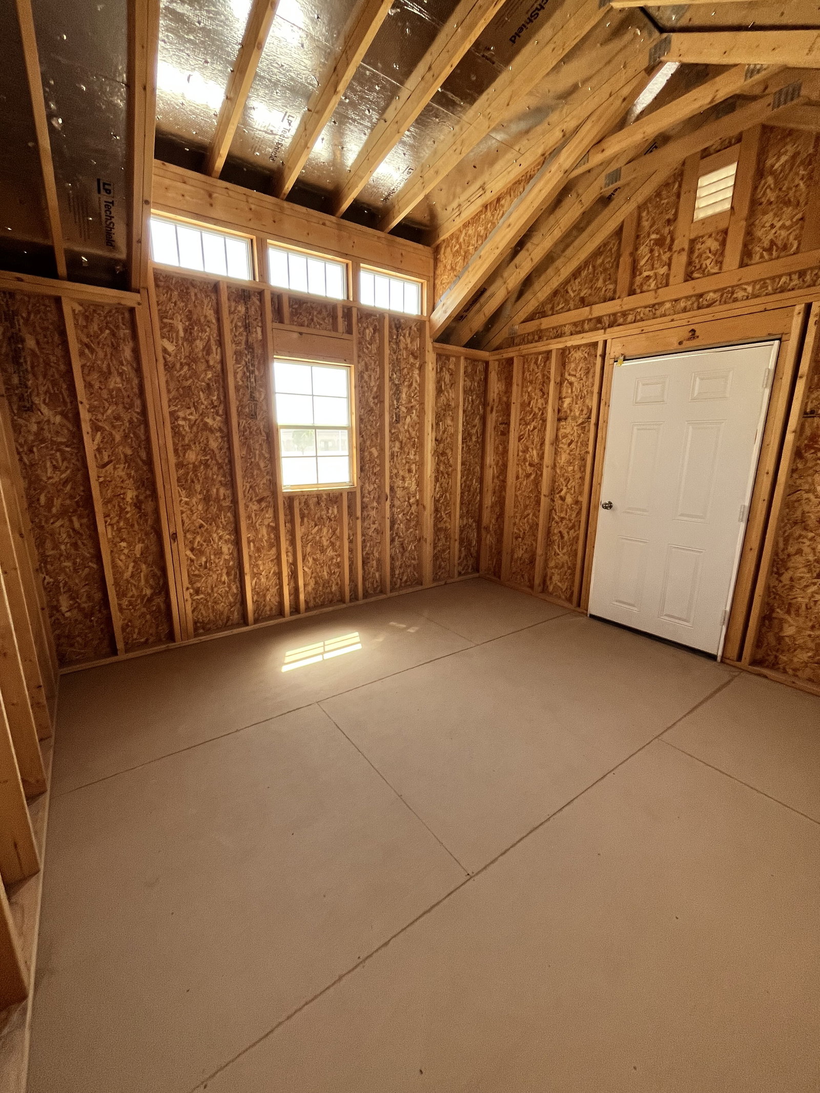 12x12x7 Classic Studio - View 8