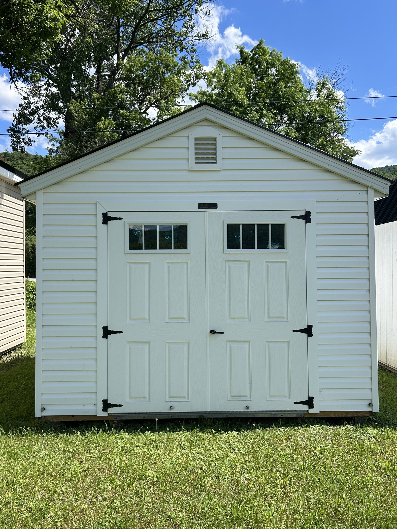 10x12 Vinyl Cape Cod Cottage