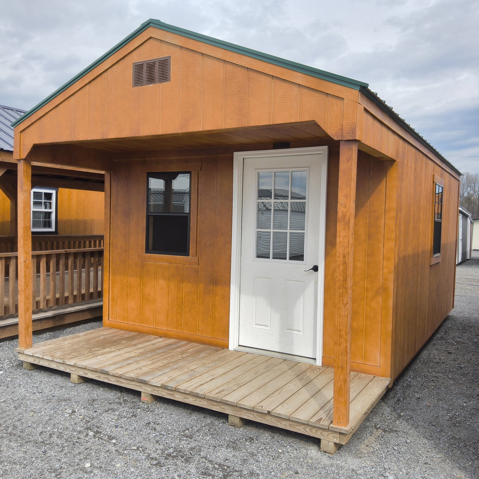 USED: 12x20 Cape Cod Cottage