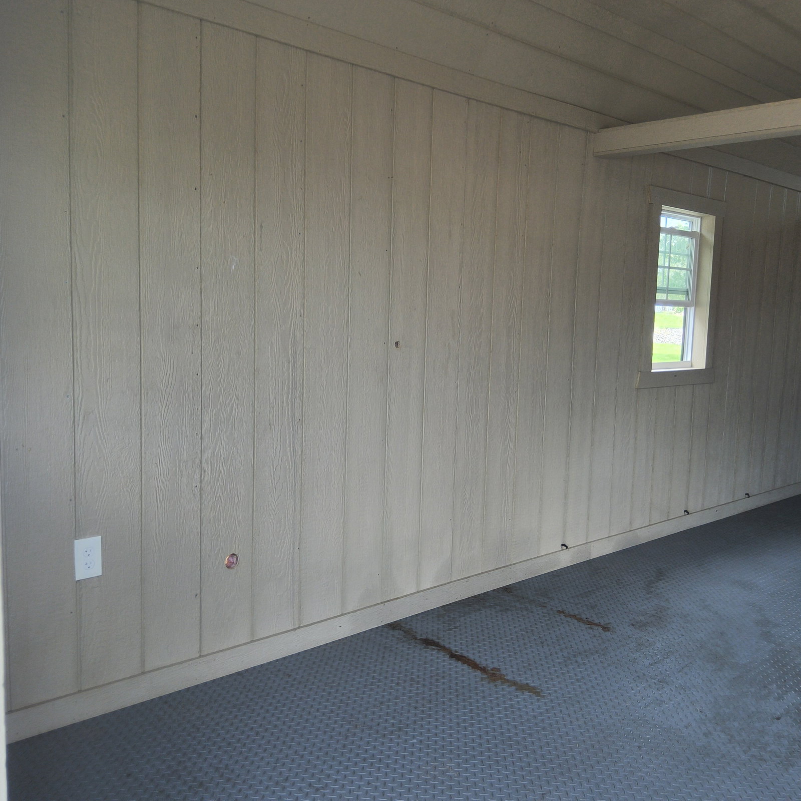 USED: 12x28 New England Dutch Barn - View 3