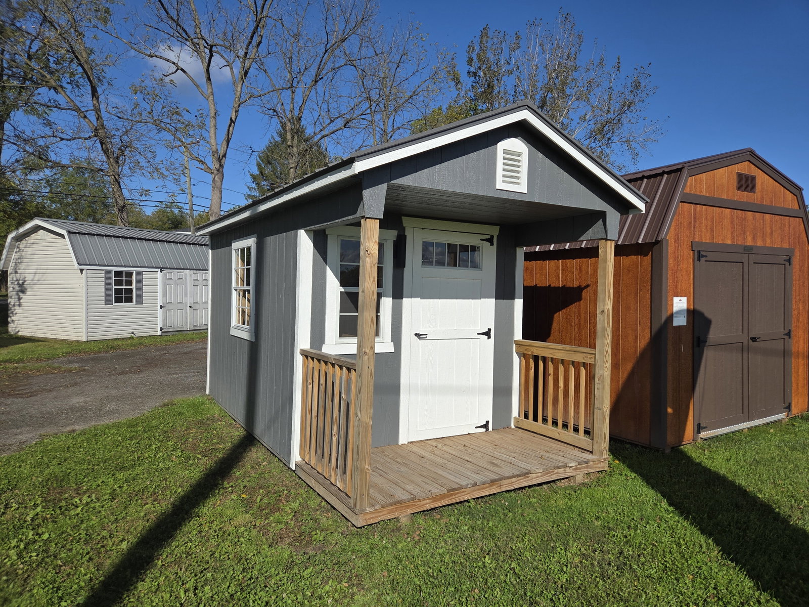 USED: 8x16 Deluxe Gable Cottage 