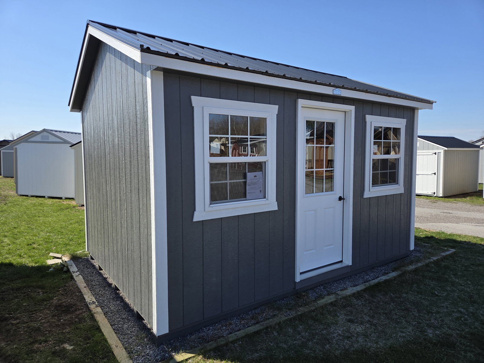 10x14 Deluxe Gable Cottage 