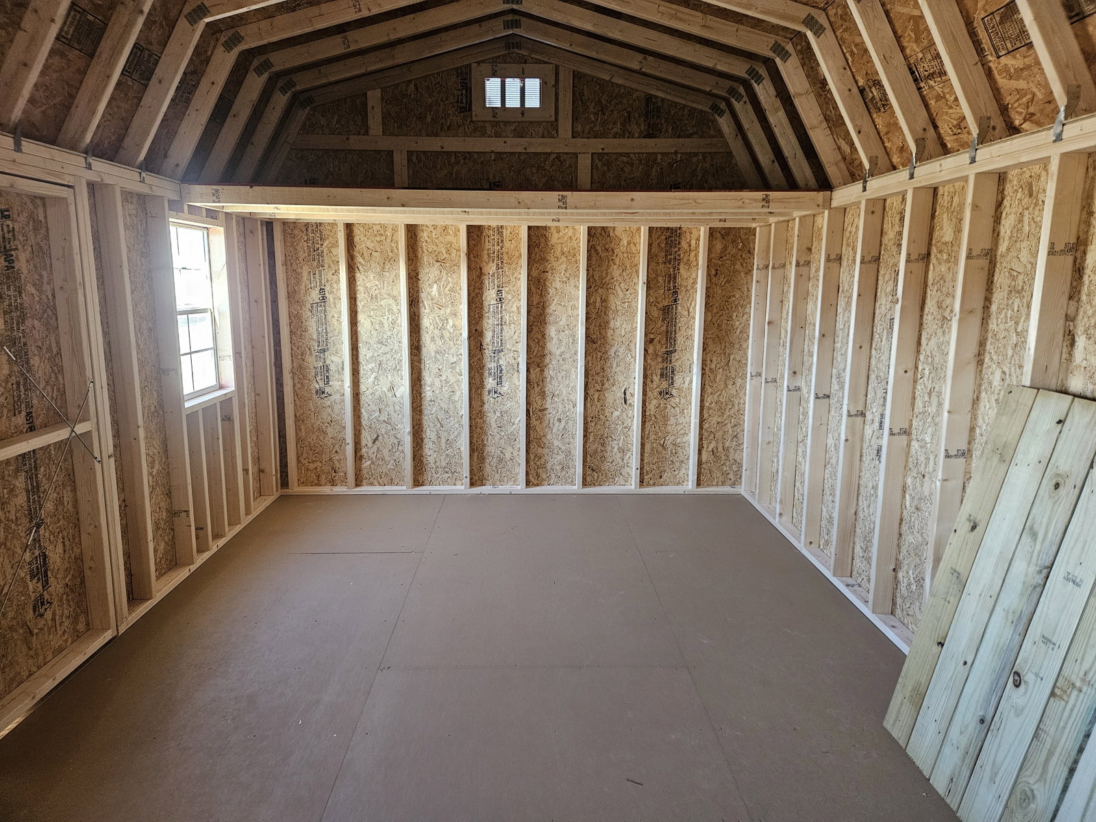 USED: 12x20 New England Dutch Barn - View 3
