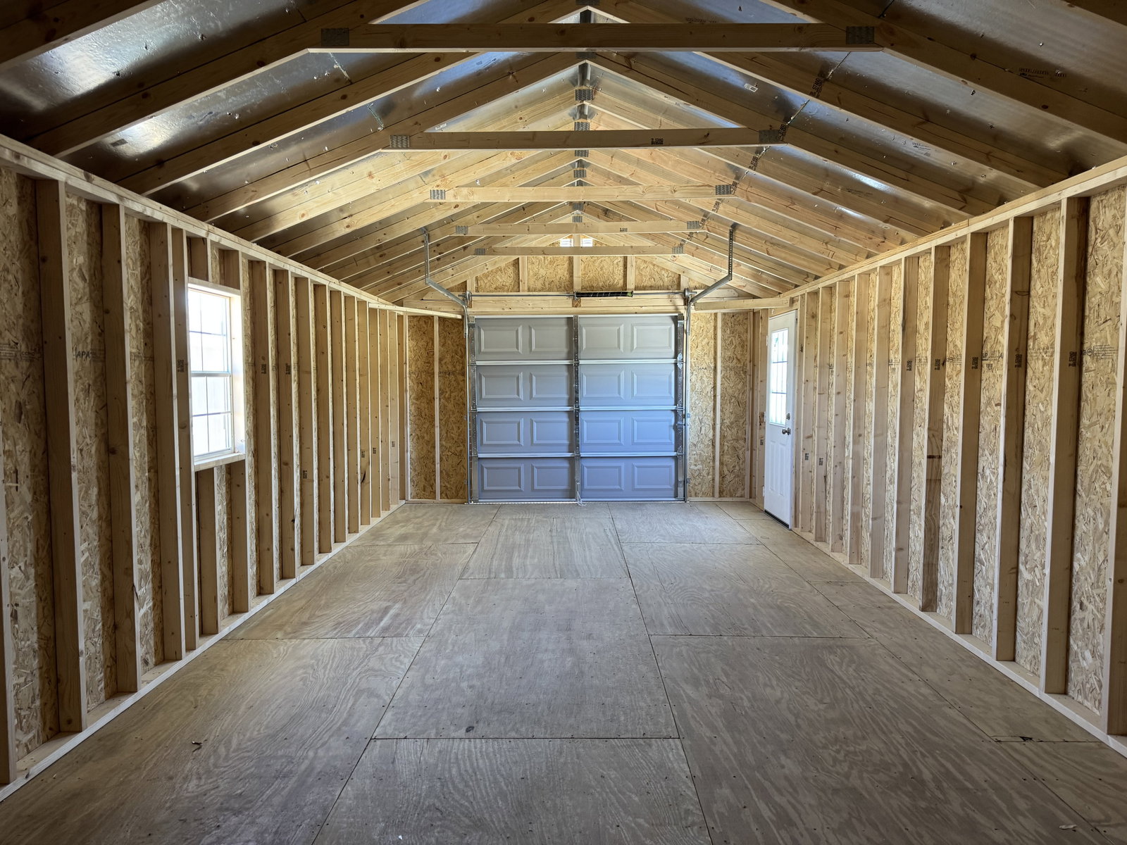 14x32x8 Garage - View 3